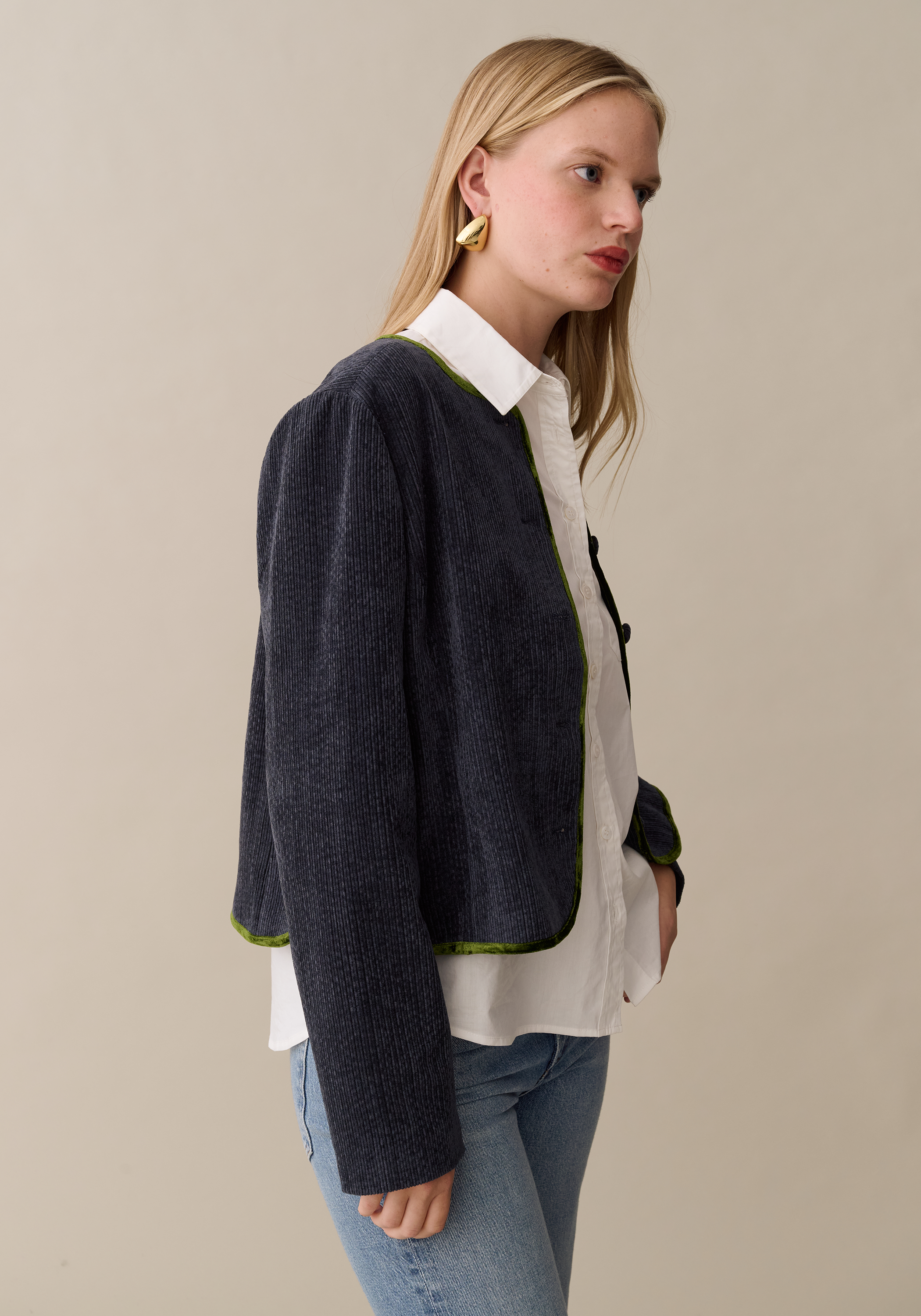 Women’s Cropped Corduroy Jacket with Velvet Trim, Modern